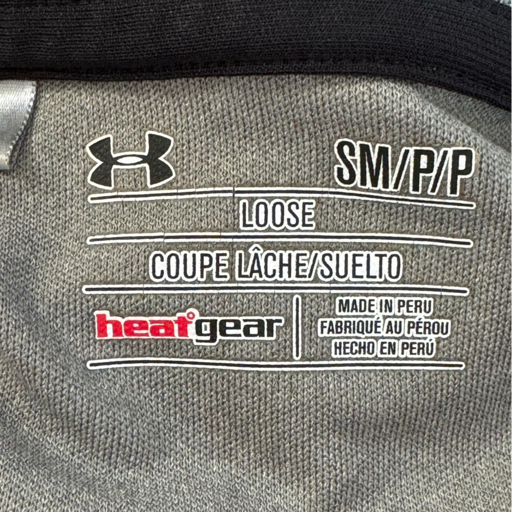 Under Armour‎ Gray Loose Fit Polo Shirt. Men’s Small. - Picture 3 of 4
